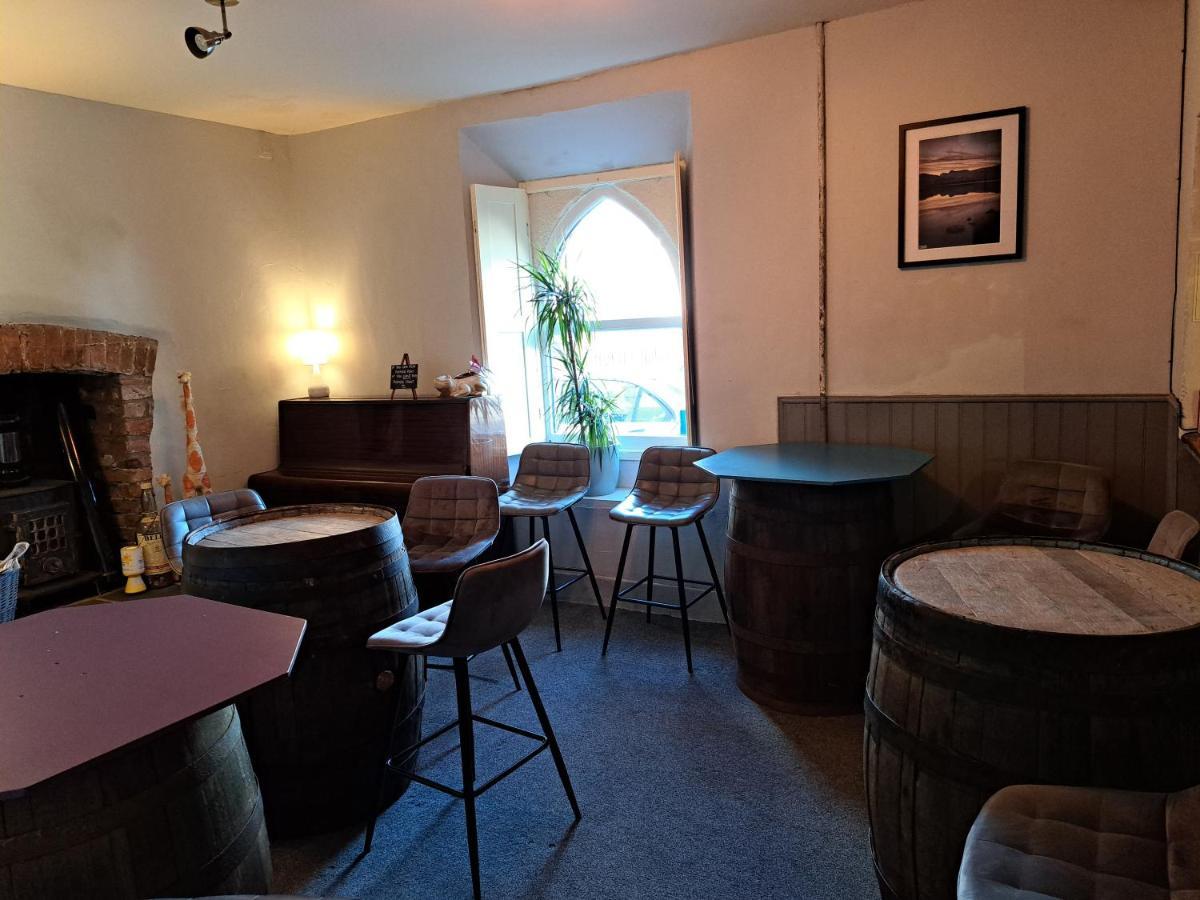 The Ship Inn Bardsea Extérieur photo